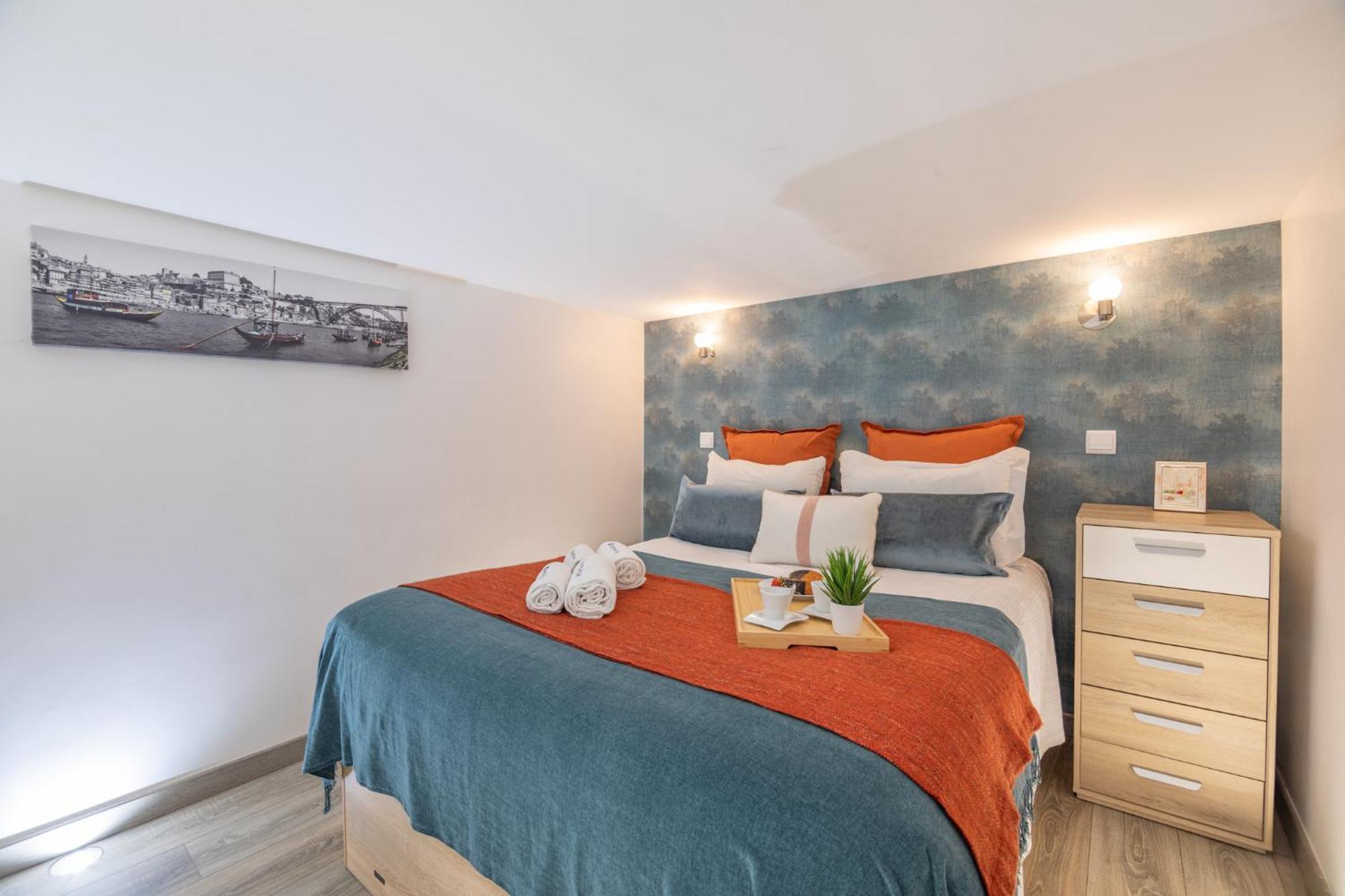 Апартаменты Deluxe Spacious Flats W Mezzanine By Host Wise Порту Экстерьер фото